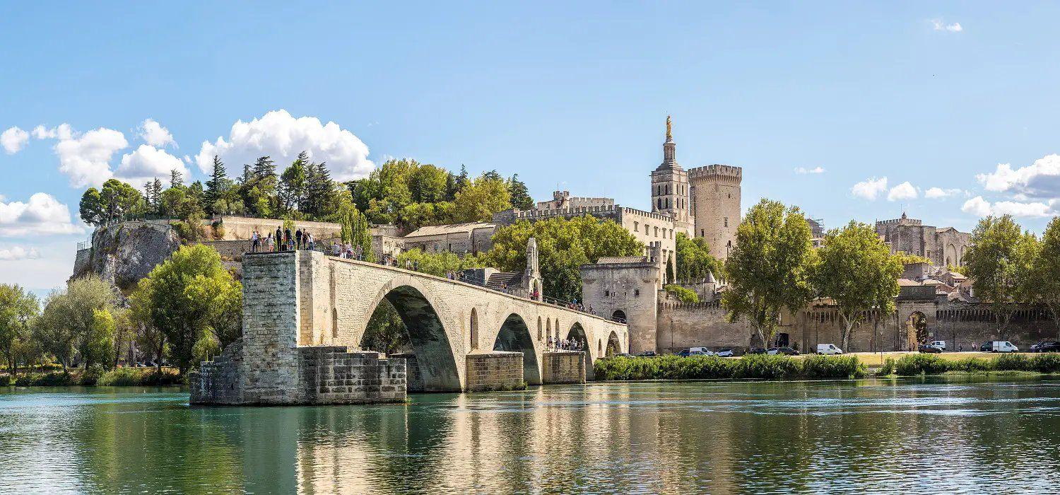 Photo du centre de Barbentane à proximité de Avignon Sud