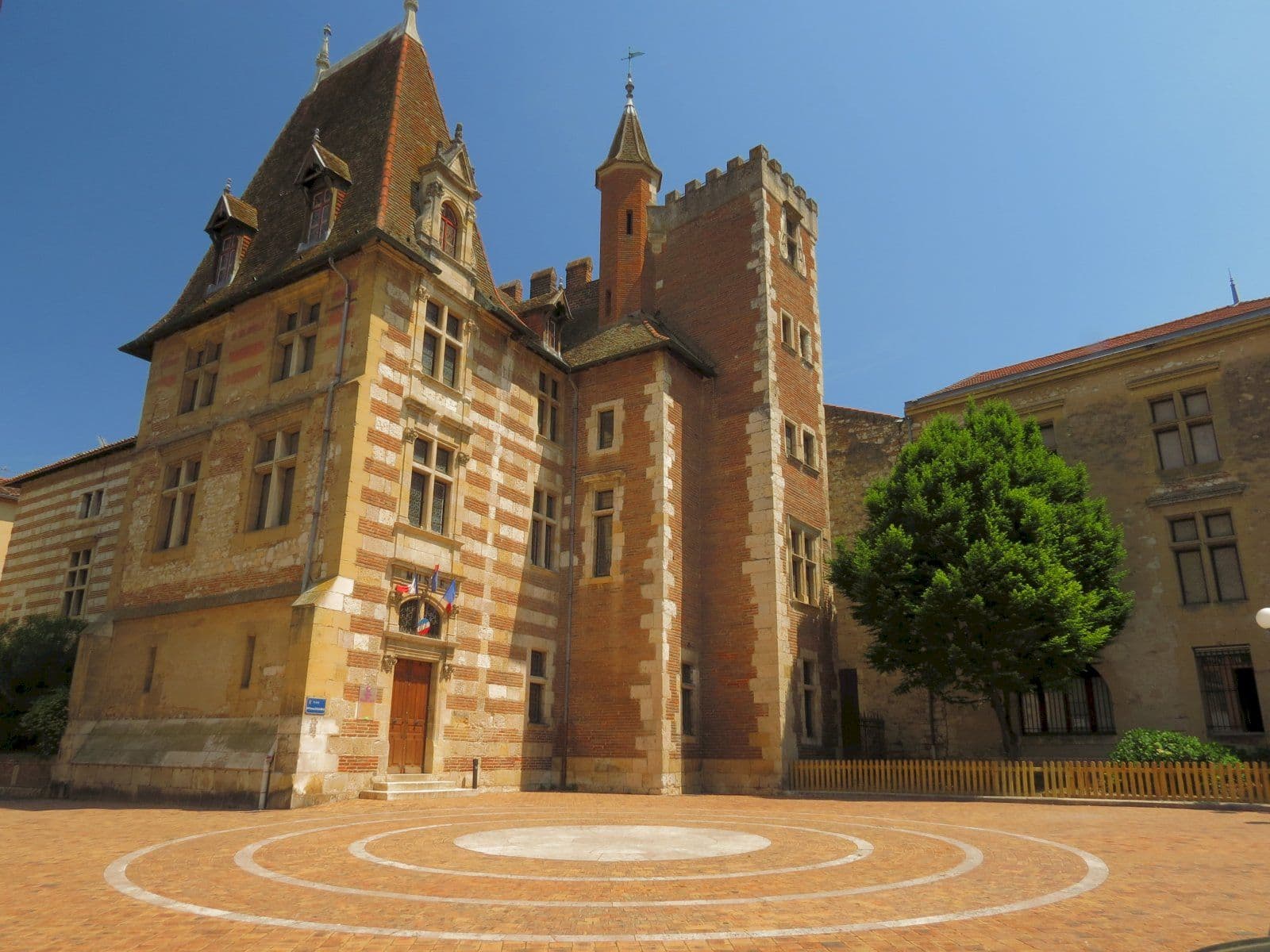 Photo du centre de Le Passage d'Agen à proximité de Agen